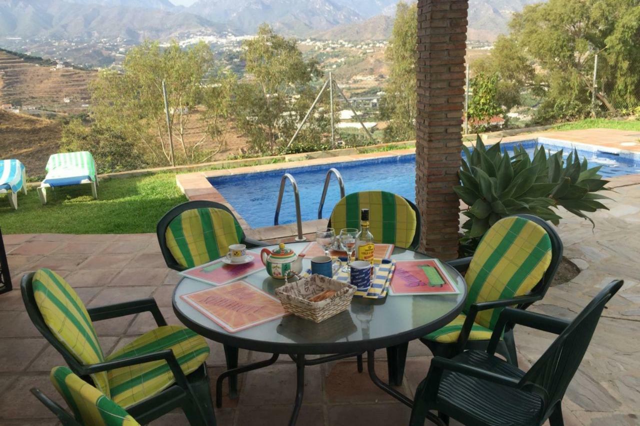 Nerja Paradise Rentals - Villa Los Girasoles Екстер'єр фото