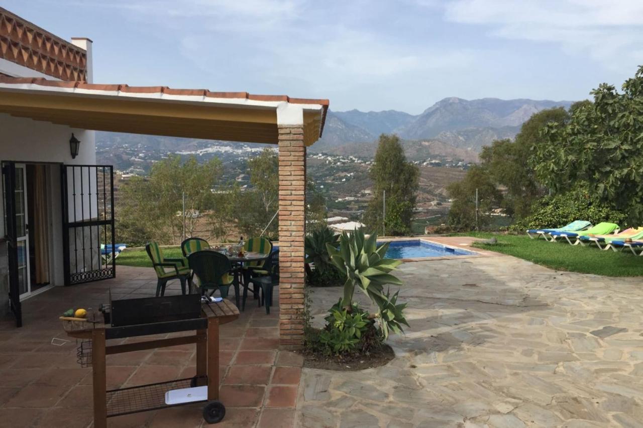 Nerja Paradise Rentals - Villa Los Girasoles Екстер'єр фото